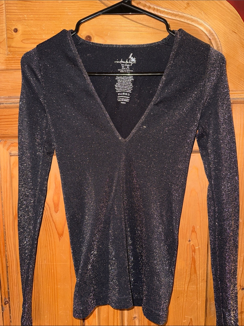 Metallic V-Neck Long Sleeve Top - Black